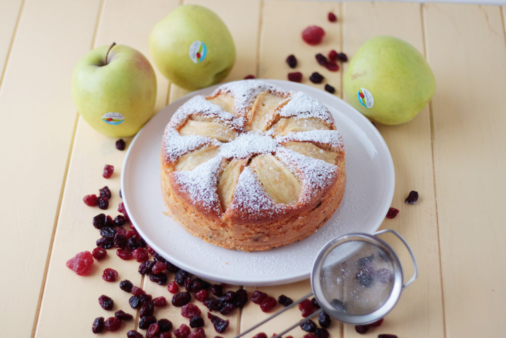 bizcocho-manzana-frutas-bosque-8